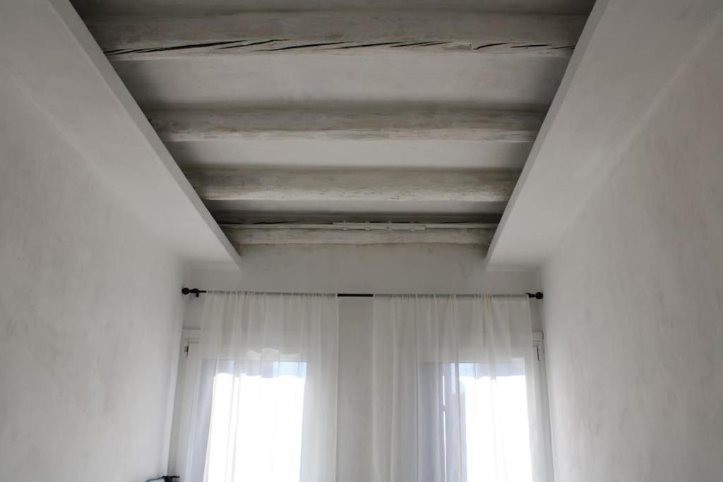 Apartment With Terrace In Chioggia'S Main Square Exterior foto